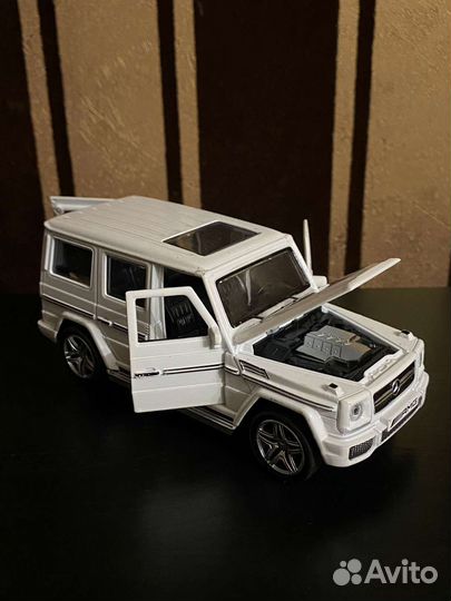 Моделька Гелентвагена металлическая