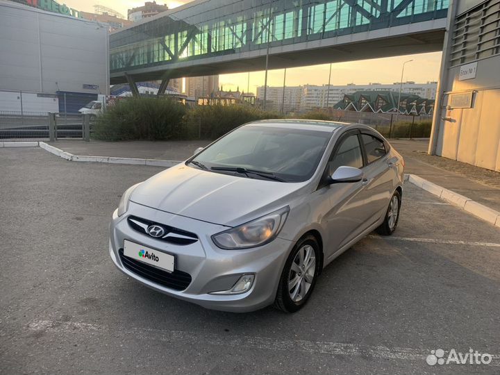Hyundai Solaris 1.6 AT, 2012, 68 700 км