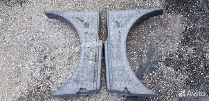 Volkswagen Golf V Plus с 2005-2014г Контейнер