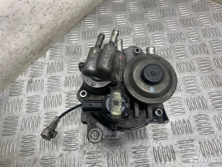 Насос Toyota Land Cruiser J200 1vdftv 2012