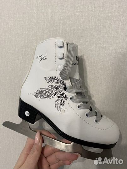 Коньки фигурные детские 29 размер