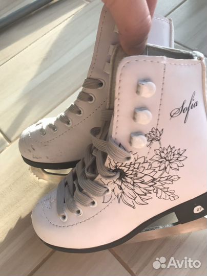 Коньки фигурные детские 27 размер