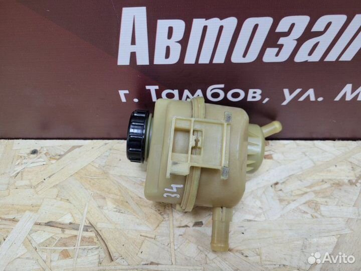 Бачок гидроусилителя руля Renault Sandero Stepway