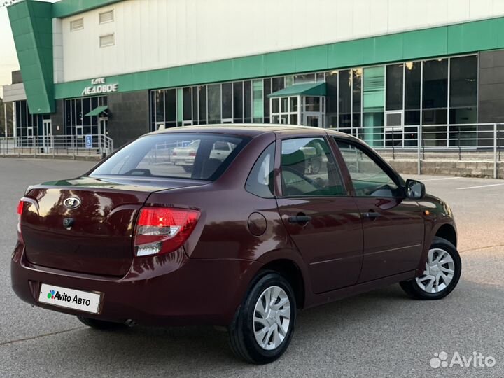 LADA Granta 1.6 МТ, 2012, 200 000 км