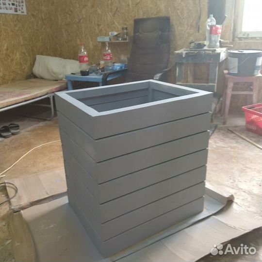 Цветочные декоративные кашпо