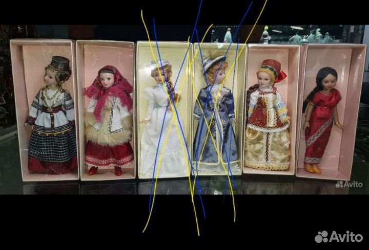 Кукла фарфоровая