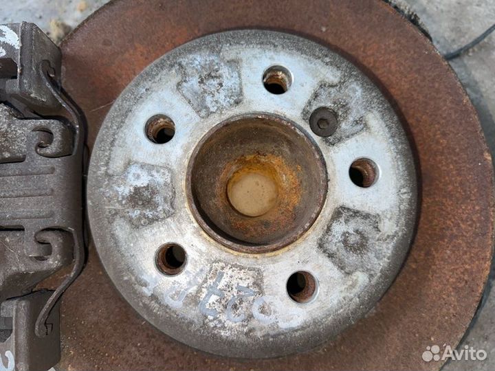 Ступица передняя правая Bmw 5-Series F10 N47D20C