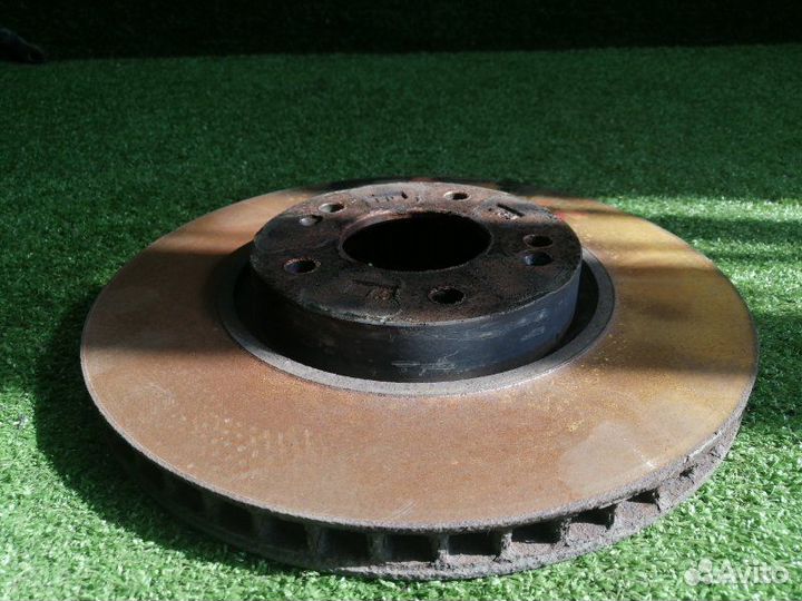 Тормозные колодки переднее правое Kia Ceed JD G4FG