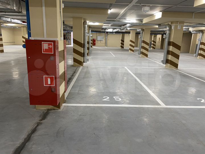 Машиноместо, 15 м²
