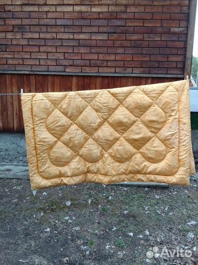 Одеяло полупуховое