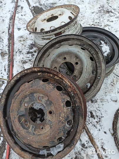 Диски Р16 штамповка на Ниву