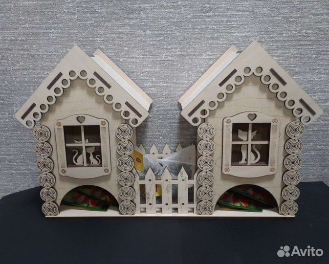 Чайный домик с конфетницей