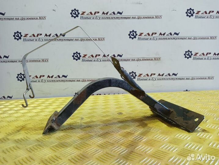 Кронштейн подножки правый Man Tgl
