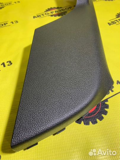 Обшивка стойки задняя правая Vw Polo 5 1.6 2019