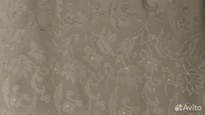 Отрез ткани искусственного шелка