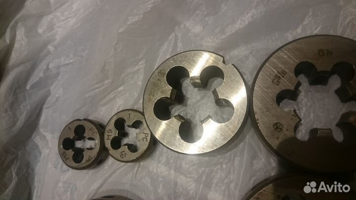 Плашка, лерка редкий размер М4 LH, М7х0,75, М9х1