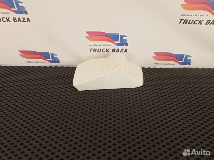 81637320075 Накладка кронштейна зеркала левая