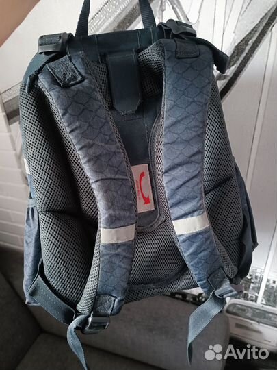 Школьный портфель, ранец, рюкзак