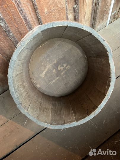 Деревянная бочка