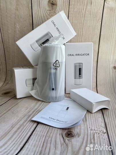 Ирригатор для зубов и полости рта портативный