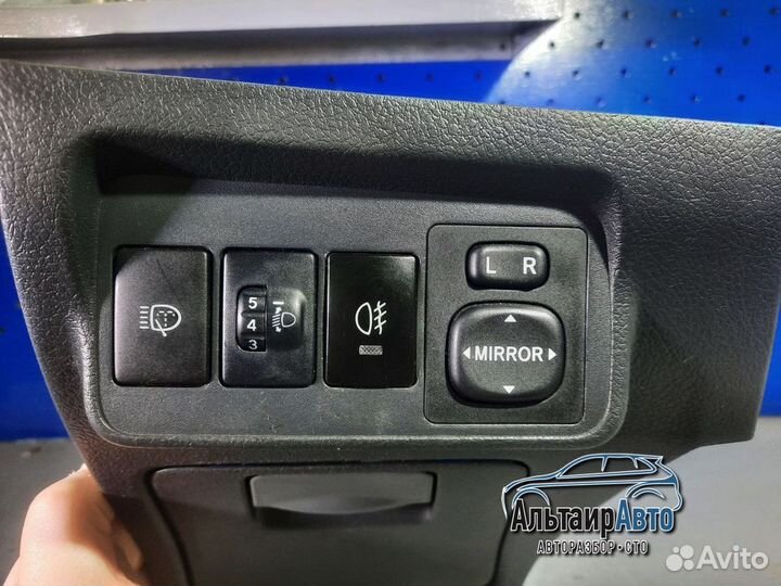 Нижняя левая часть торпедо Toyota Corolla E150 10