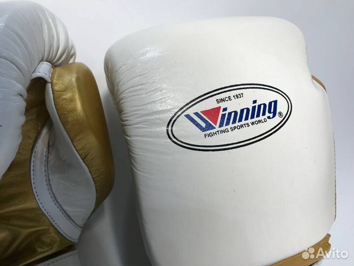 Боксерские перчатки Winning white gold