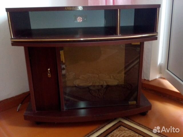 Подставка под телевизер