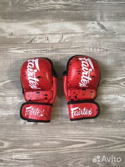 Боксерские перчатки fairtex