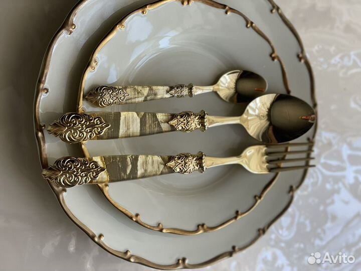 Набор столовых приборов на 12 персон новые