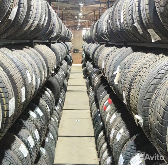 Goodyear Vector 4Seasons 225/45 R17 94M