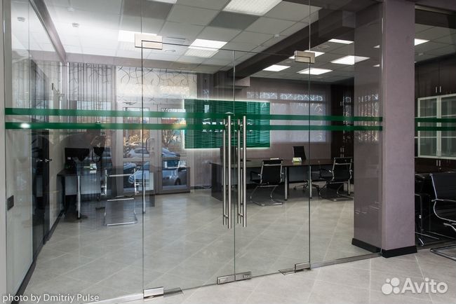 Перегородка для зонирования стеклянная