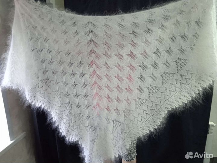 В наличии 2шт Шаль 