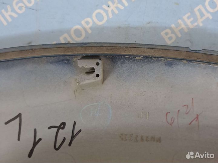 Накладка заднего левого крыла 5 дв Pajero 3 03-06