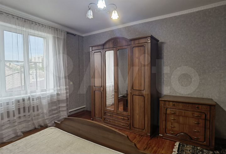 2-к. квартира, 70 м², 2/2 эт.