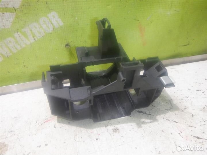 Кронштейн (сопут. товар) Фольксваген Кадди Кэдди