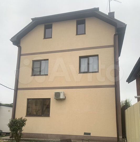 Дом 285 м² на участке 3 сот.