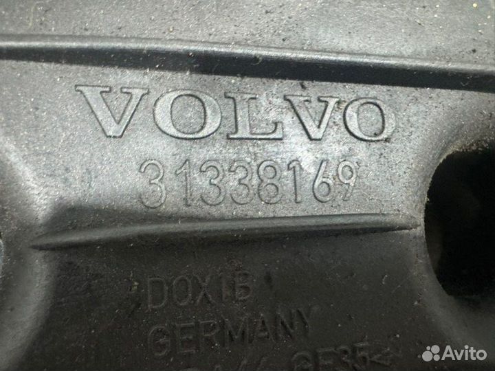 Крышка головки блока цилиндров Volvo Xc70 D5244T15