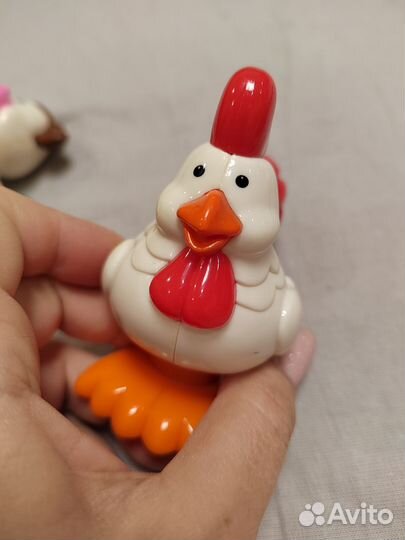 Игрушки пластиковые