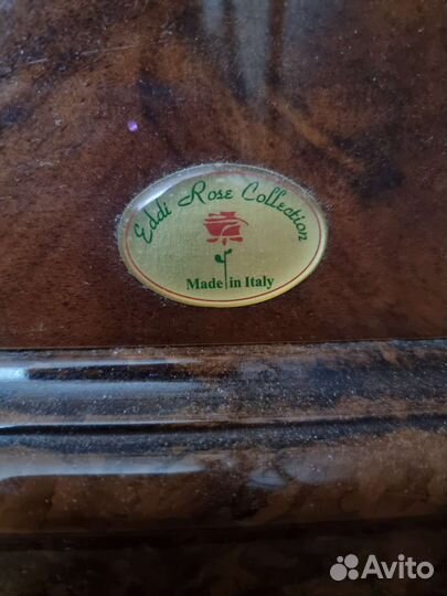 Сервант бар витрина