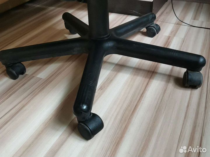 Компьютерное кресло