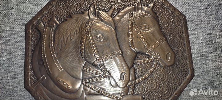 Панно чеканка Лошади