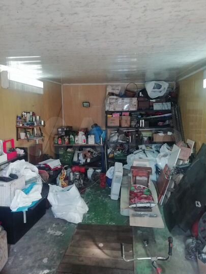 Гараж, > 30 м²