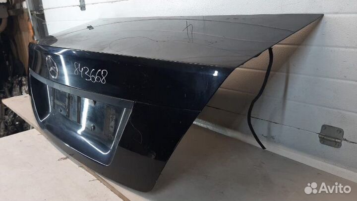 Крышка багажника Mercedes Benz W 204 седан