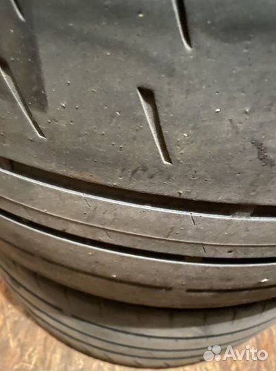 Bridgestone Potenza S001 245/40 R20 и 275/35 R20