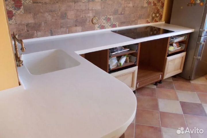 Замена фасадов и столешниц кухни