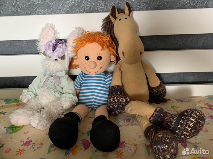 Мягкие игрушки:Миньоны, Мишка, собачки