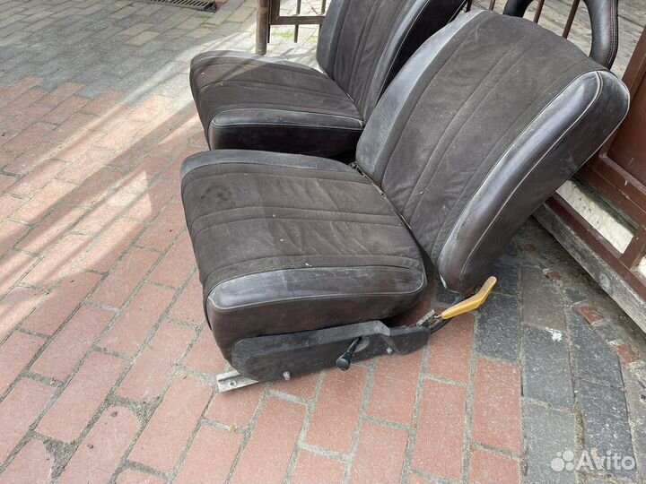 Сиденья сааб 96