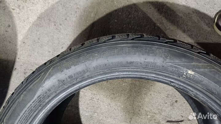 Nokian Tyres Hakkapeliitta R2 245/45 R19 102