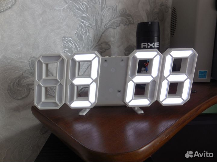 Светодиодные часы будильник
