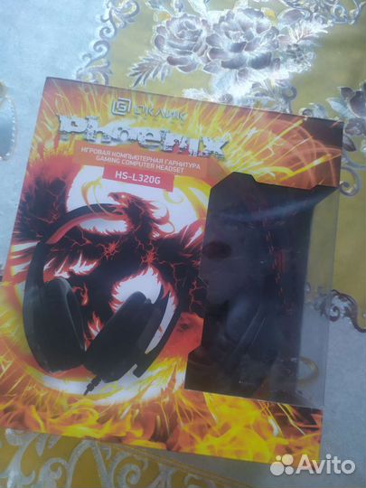 Проводные наушники Phoenix